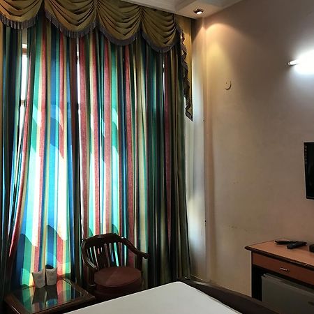 Hotel D R International Амбала Экстерьер фото